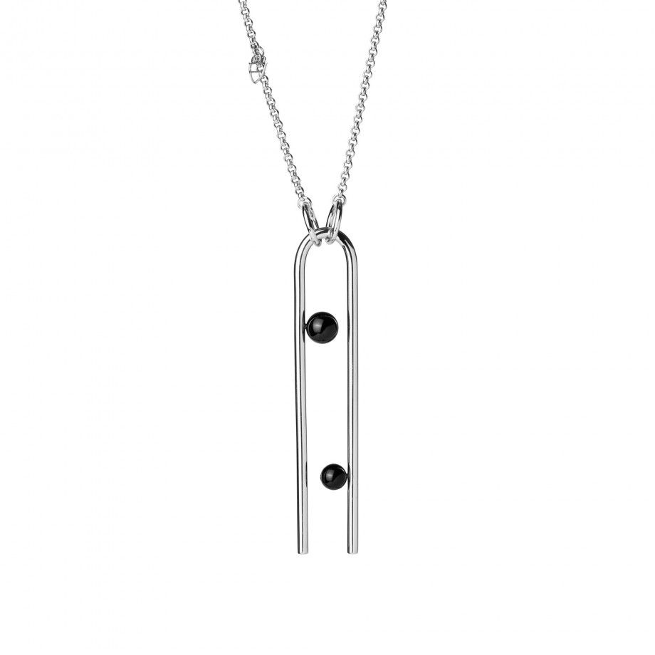 colar clip feminino prateado minimalista com pendente em forma de clipe alongado e duas contas pretas