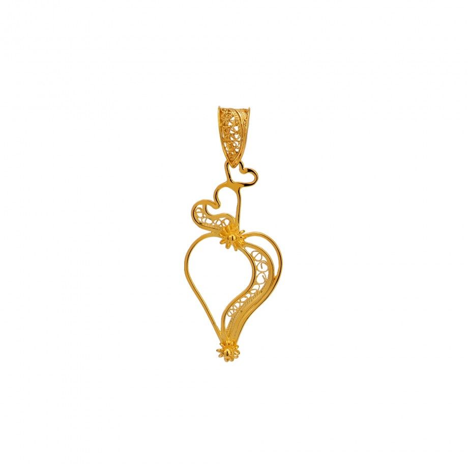 Carmo Joalheiros pendente filigrana dourado em forma de coração com detalhes florais e correntinha