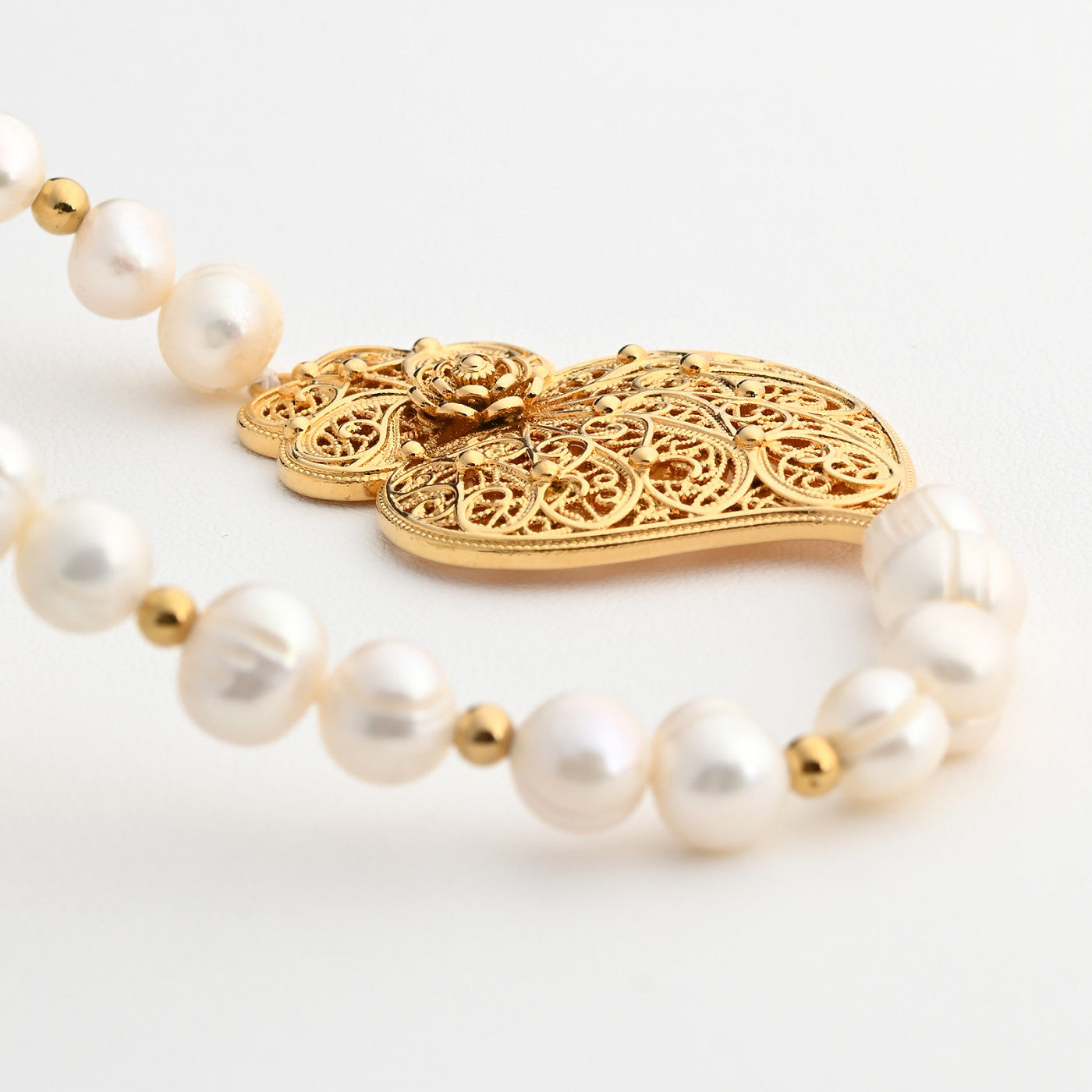 Colar Pérolas Coração de Viana | Aço Inoxidável | Coleção Stellara