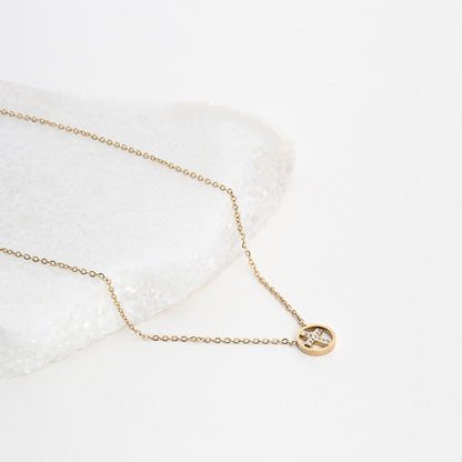 Colar Cruz com Brilhantes | Aço Inoxidável | Coleção Stellara