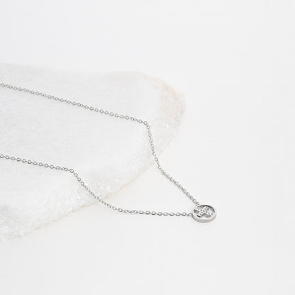 Colar Cruz com Brilhantes | Aço Inoxidável | Coleção Stellara