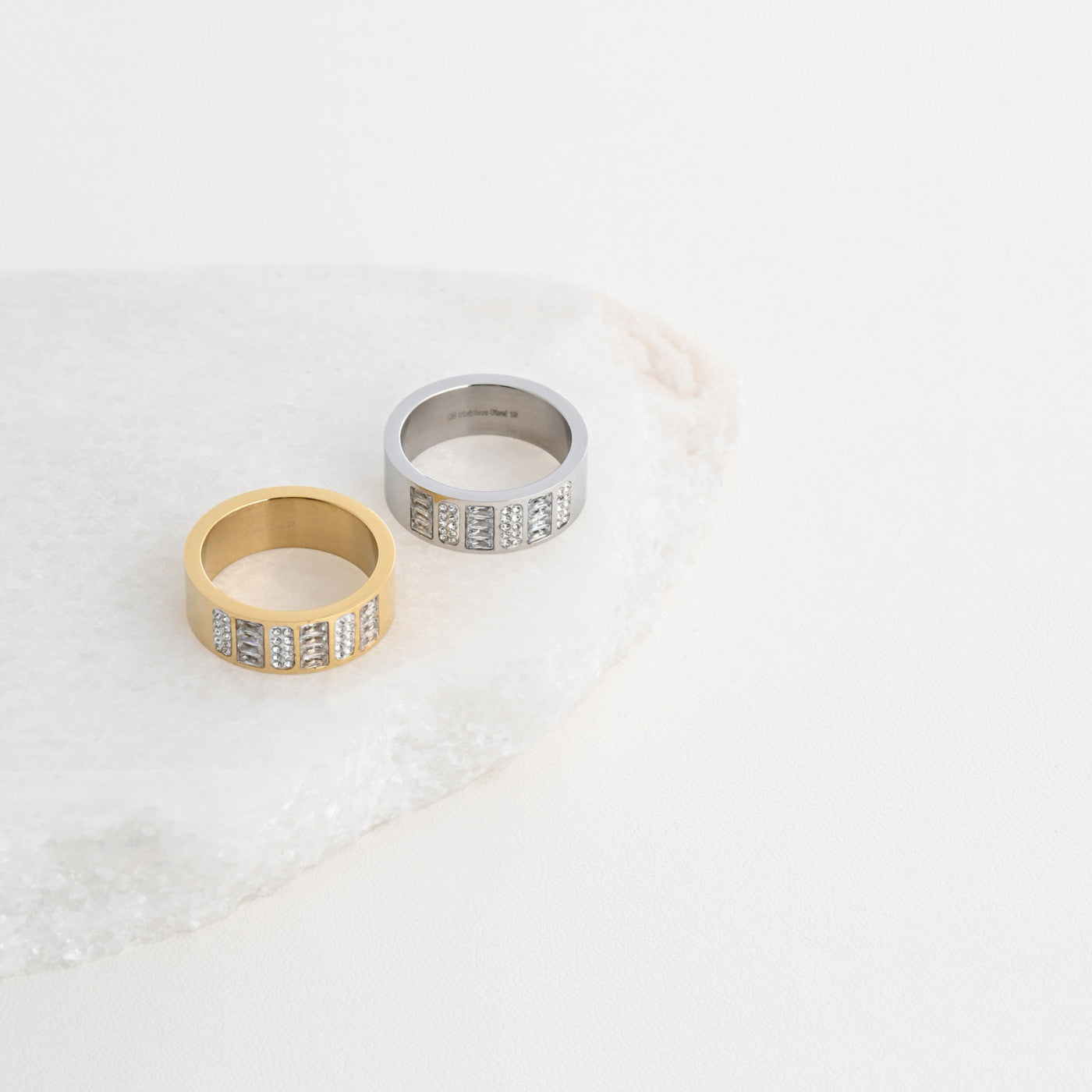 Anel Brilhantes | Aço Inoxidável | Coleção Stellara