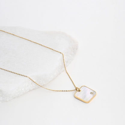 Colar Quadrado com Madrepérola | Aço Inoxidável | Coleção Stellara