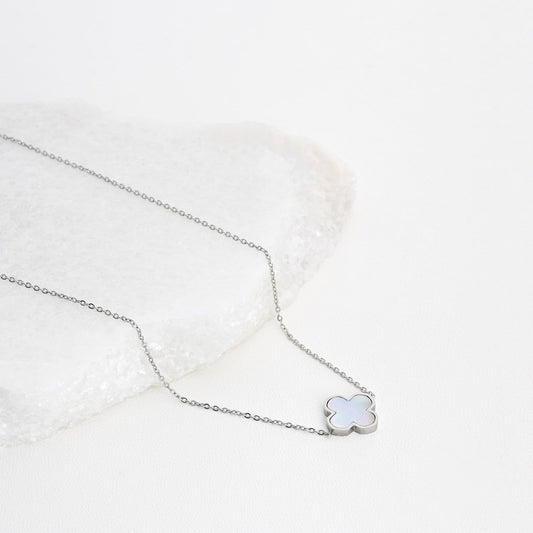 Colar Trevo com Madrepérola | Aço Inoxidável | Coleção Stellara